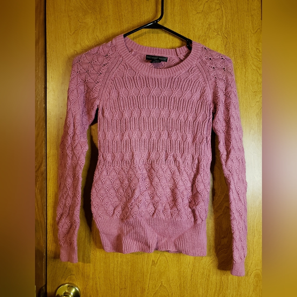 Preswick & Moore Mauve Sweater